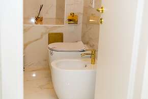 Golden palace luxury guest house