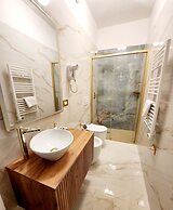 Golden palace luxury guest house