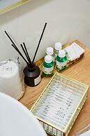 Golden palace luxury guest house