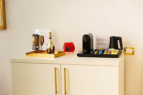 Golden palace luxury guest house