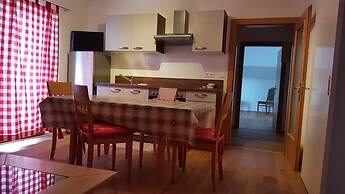 Apartment Near St. Kathrein Thermal Spa