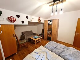 Apartment Near St. Kathrein Thermal Spa