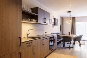 Spacious Apartment With Terrace