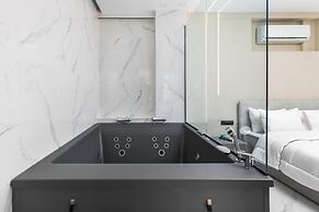 Ophelia Suites by halu