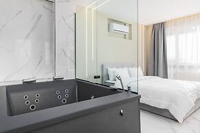 Ophelia Suites by halu