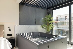 Ophelia Suites by halu