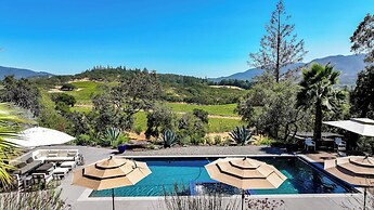 Kenwood Vista by Avantstay 7acres w/ Pool, Fire Pit, Vineyard Views