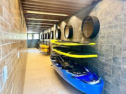 Hyde Park Terrace - by Living