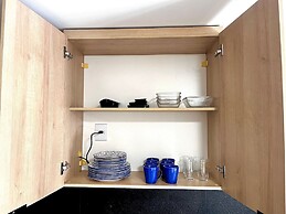 Hyde Park Terrace - by Living