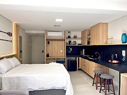 Hyde Park Terrace - by Living