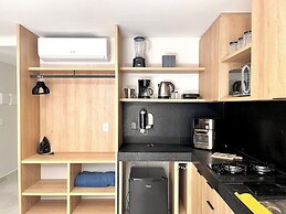 Hyde Park Terrace - by Living