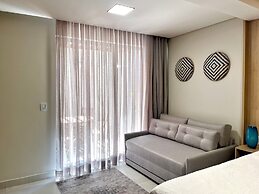 Hyde Park Terrace - by Living