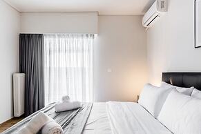 Spacious and Sunlit Seaside Flat