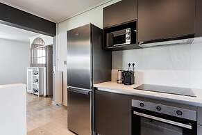 Spacious and Sunlit Seaside Flat