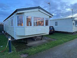 3 Bedroom, pet Free, Static Caravan in Prestatyn