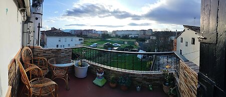2bed Traditional Apt - Private Balcony - Fuenmayor