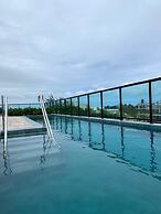 Flat a 120 metros das Piscinas Naturais