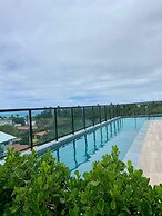 Flat a 120 metros das Piscinas Naturais