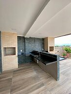 Flat a 120 metros das Piscinas Naturais