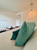 Flat a 120 metros das Piscinas Naturais