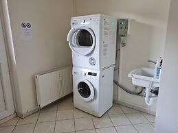 Apartment With Mountain & Slope View