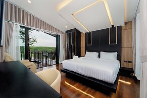 High Tree Resort Co.,Ltd.