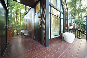 High Tree Resort Co.,Ltd.