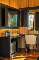 High Tree Resort Co.,Ltd.
