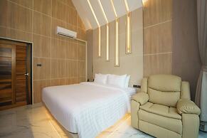 High Tree Resort Co.,Ltd.