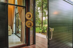 High Tree Resort Co.,Ltd.