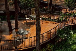 High Tree Resort Co.,Ltd.