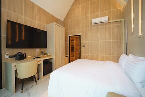 High Tree Resort Co.,Ltd.