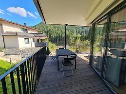 Luxury Apartment With Stunning Mountain View