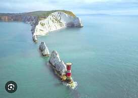 Thorness Bay - 3-bed Cabin - Sleeps 6 - Sea View