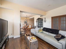 Sleeps6-apartment-parking-balcony-patio