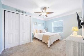 Ocean Hibiscus Retreat For 8