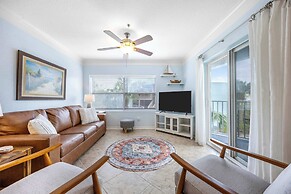 Ocean Hibiscus Retreat For 8