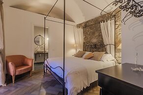 Loppia Secret Garden by Wonderful Italy