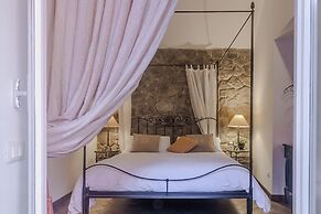 Loppia Secret Garden by Wonderful Italy