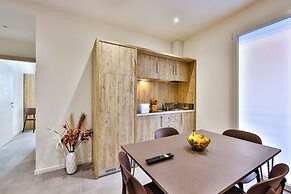 Apho Apartment-Hotel