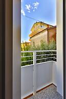 Apho Apartment-Hotel