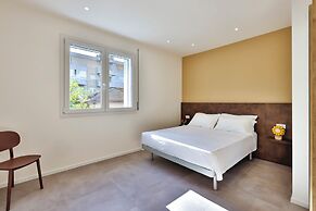 Apho Apartment-Hotel