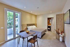 Apho Apartment-Hotel