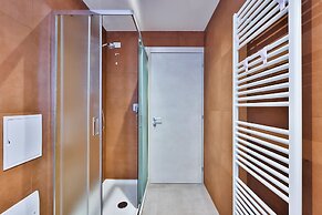 Apho Apartment-Hotel