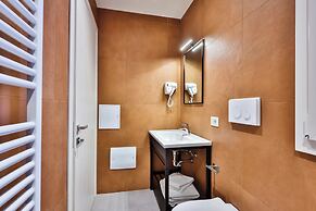 Apho Apartment-Hotel