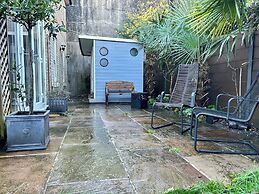 Elegant Retreat: Classic Style and Modern Comfort