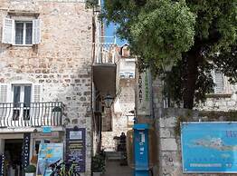 Old Town Hvar Apartment