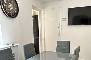 London Dream House - 3 Bedrooms