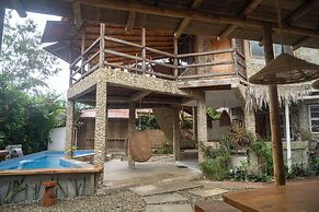Las Golondrinas Ayampe