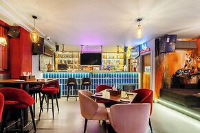 Treebo Premium The Mustard Inn, Lawrence Road